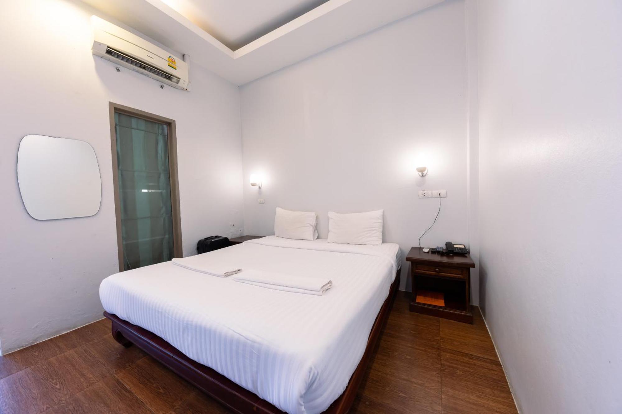 Sleep Hotel - Sha Certified Surat Thani Exterior photo