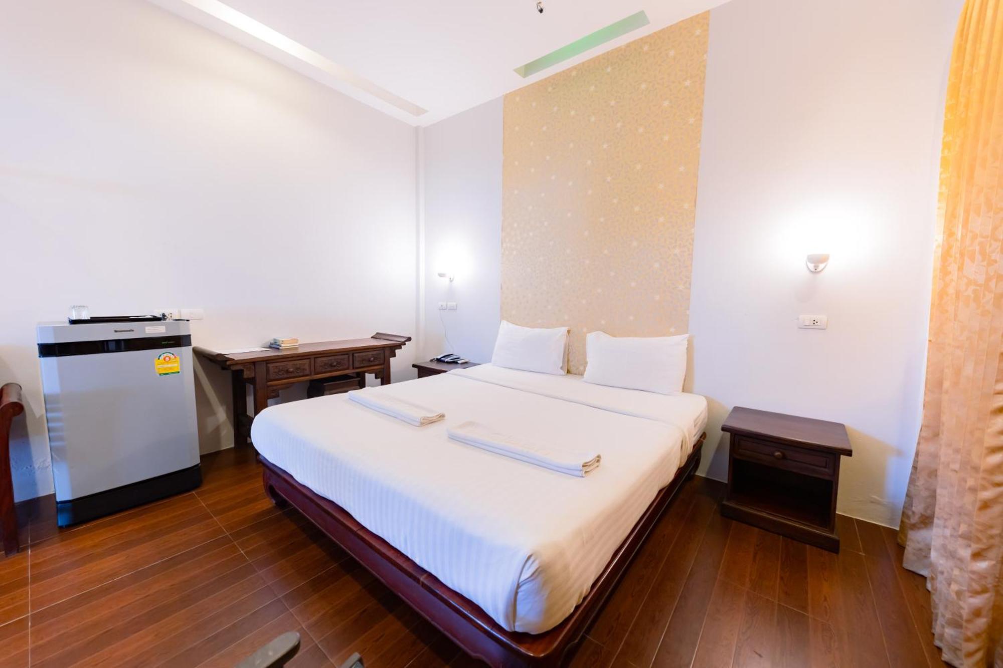 Sleep Hotel - Sha Certified Surat Thani Exterior photo
