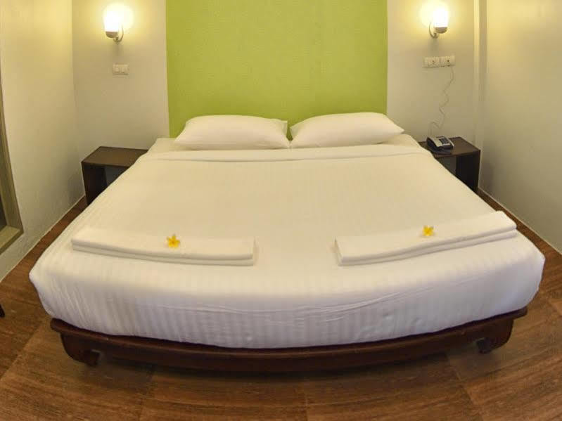 Sleep Hotel - Sha Certified Surat Thani Exterior photo
